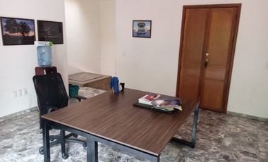 Casa en renta Colonia Americana acondicionada para oficina uso comercial