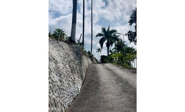 VENDO LOTE EN LA ESTRELLA VIA ALCALA