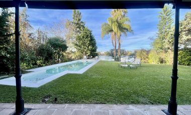 Casa a la laguna en alquiler con o sin muebles en ALTAMIRA.