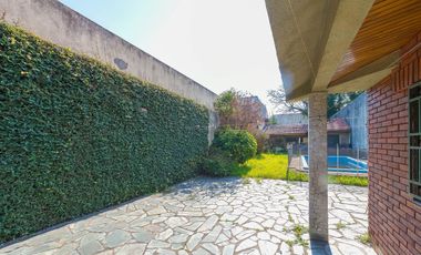 Venta Casa Lote propio 4 amb Pileta Cochera Jardín