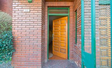 Venta Casa Lote propio 4 amb Pileta Cochera Jardín
