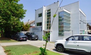 Oficina en Arriendo en Kennedy/ A pasos de Tabancura