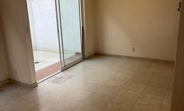 SE RENTA CASA EN BOSQUES DE CANTABRIA EN TOLUCA