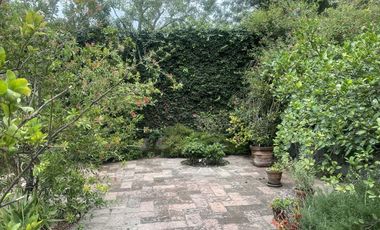 HERMOSA CASA EN VENTA O RENTA EN LOMAS HIPÓDROMO