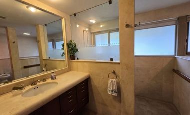 HERMOSA CASA EN VENTA O RENTA EN LOMAS HIPÓDROMO