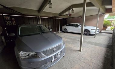 HERMOSA CASA EN VENTA O RENTA EN LOMAS HIPÓDROMO