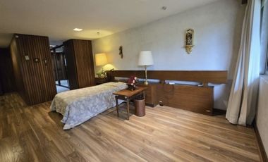 HERMOSA CASA EN VENTA O RENTA EN LOMAS HIPÓDROMO
