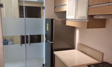 RUSH SALE! Fully Furnished 1 Bedroom Condo with View at Bristol at Parkway Place