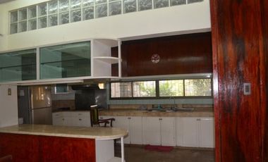 AVAILABLE NOW THE HOUSE IN STO. NINO VILLAGE WITH 8 BEDROOMS HOUSE
