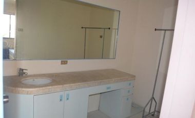 AVAILABLE NOW THE HOUSE IN STO. NINO VILLAGE WITH 8 BEDROOMS HOUSE