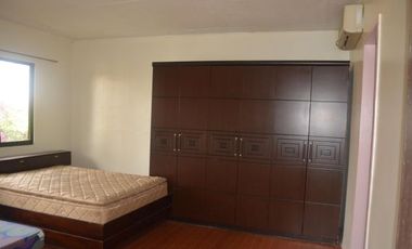 AVAILABLE NOW THE HOUSE IN STO. NINO VILLAGE WITH 8 BEDROOMS HOUSE