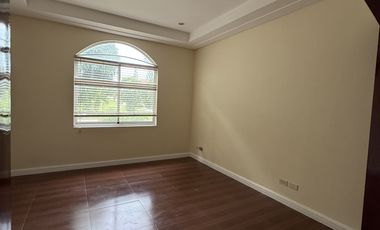 KSB: AMORE AT PORTOFINO 4BEDROOM 100K