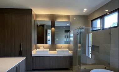 For Sale House & Lot BF Homes, Concha Cruz Dr ,Paranaque