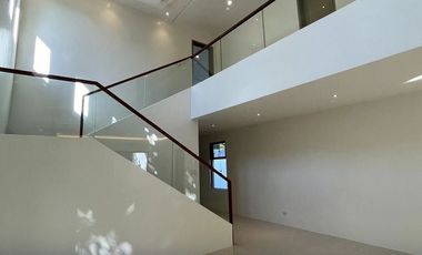 For Sale House & Lot BF Homes, Concha Cruz Dr ,Paranaque
