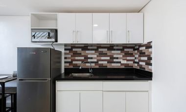 THE MERIDIAN FOR SALE OR RENT: Loft-Type