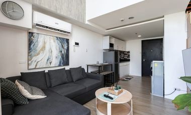 THE MERIDIAN FOR SALE OR RENT: Loft-Type