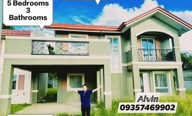 5 bedrooms and 3 bathrooms. Balcony and Carport living in a Peaceful and Clean
