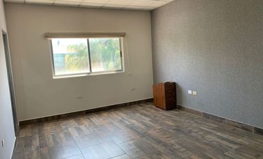 RENTA DE OFICINA EN PLAZA 1058 EN PERISUR  EN CULIACÀN SINALOA