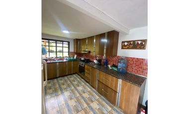 Venta de finca en Guarne vereda la Mejía, cerca al parque principal
