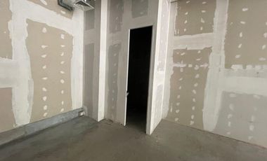 ARRIENDO Local Comercial de 203,86 m2, Metro Manuel Montt,