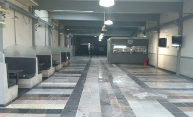 Local a la calle en Venta Moron / Moron (A120 3809)