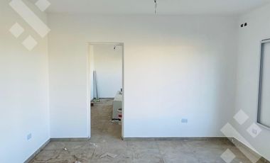 Venta Casa 3 dormi   piscina - B° Piedras Blancas - Fernandez Oro