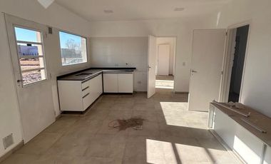 Venta Casa 3 dormi   piscina - B° Piedras Blancas - Fernandez Oro