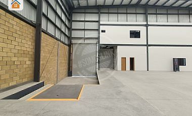 Bodega Industrial en Renta sobre Av. 8 de julio