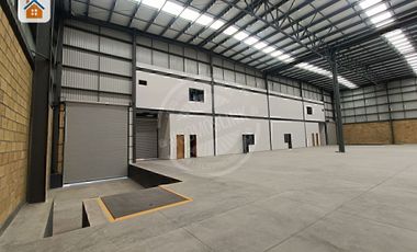 Bodega Industrial en Renta sobre Av. 8 de julio