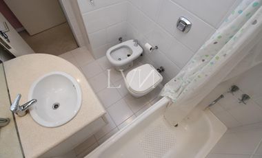 VENTA Casa en Marina del Sol - Punta Chica 500 m2 cubiertos en lote al agua con amarra