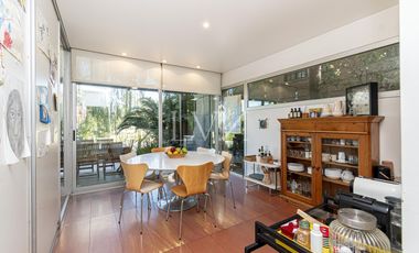 VENTA Casa en Marina del Sol - Punta Chica 500 m2 cubiertos en lote al agua con amarra
