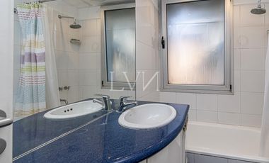 VENTA Casa en Marina del Sol - Punta Chica 500 m2 cubiertos en lote al agua con amarra