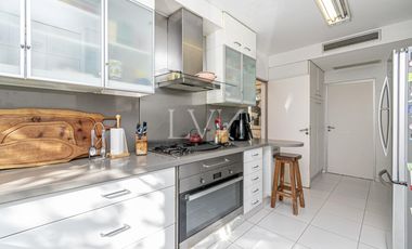 VENTA Casa en Marina del Sol - Punta Chica 500 m2 cubiertos en lote al agua con amarra