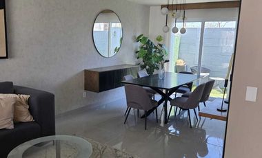 BONITA CASA AMUEBLADA EN RENTA EN LOMAS DE ANGELOPOLIS 3 RESIDENCIAL TESALIA