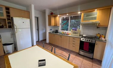 Casa en alquiler con muebles  en barrio La Casualidad, Pilar