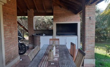 Casa en alquiler con muebles  en barrio La Casualidad, Pilar