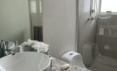 RESIDENCIA EN VENTA EN CUMBRES DE SANTA FE