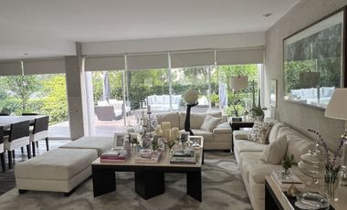 RESIDENCIA EN VENTA EN CUMBRES DE SANTA FE