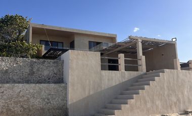 Casa en venta en la PLAYA DE CHELEM, Chelém Yucatán.