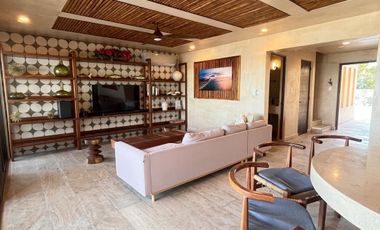 Casa en venta en la PLAYA DE CHELEM, Chelém Yucatán.