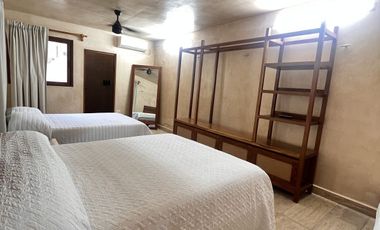 Casa en venta en la PLAYA DE CHELEM, Chelém Yucatán.