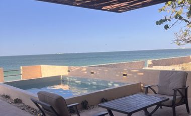 Casa en venta en la PLAYA DE CHELEM, Chelém Yucatán.