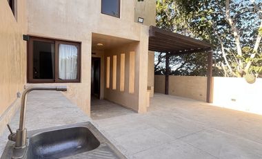 Casa en venta en la PLAYA DE CHELEM, Chelém Yucatán.