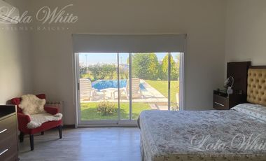 Casa a la venta en La Horqueta de Echeverría Canning