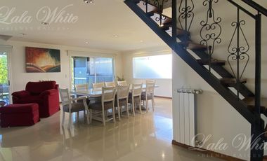 Casa a la venta en La Horqueta de Echeverría Canning