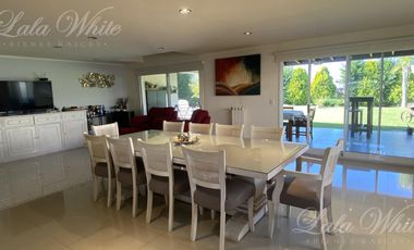 Casa a la venta en La Horqueta de Echeverría Canning