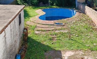 CASA en ALQUILER ESCOBAR CENTRO 3 DORMITORIOS COCHERA - RESERVADA!!