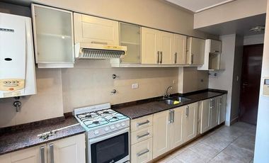 Departamento de categoría de 2 dormitorios + dependencia en 25 de Mayo al 600, Barrio Norte