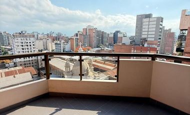 Departamento de categoría de 2 dormitorios + dependencia en 25 de Mayo al 600, Barrio Norte