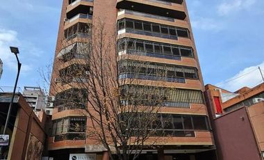 Departamento de categoría de 2 dormitorios + dependencia en 25 de Mayo al 600, Barrio Norte